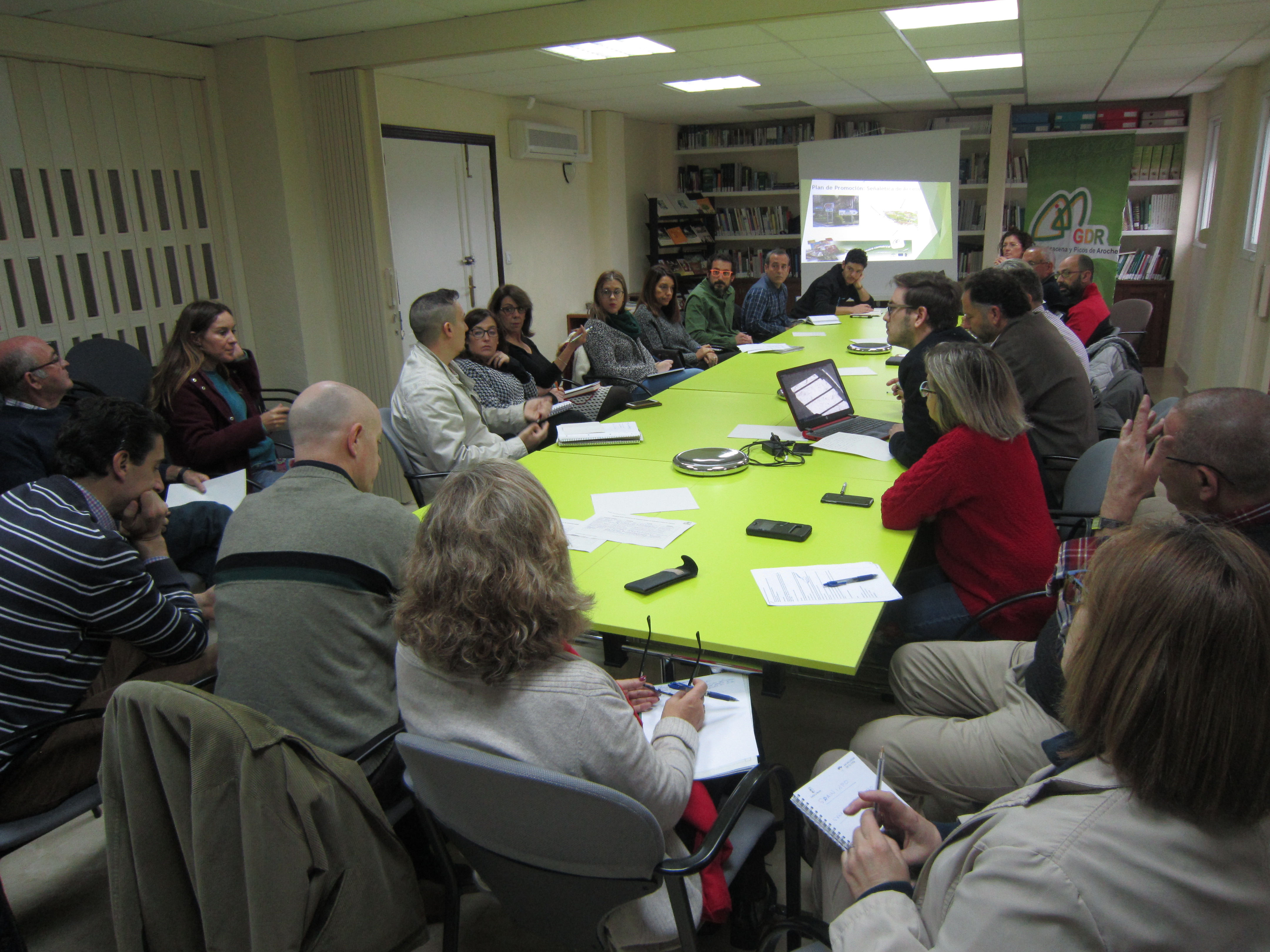 LA PROMOCIÓN, TEMA PRINCIPAL ABORDADO EN LA MESA COMARCAL DE TURISMO DE LA SIERRA DE ARACENA Y PICOS DE AROCHE